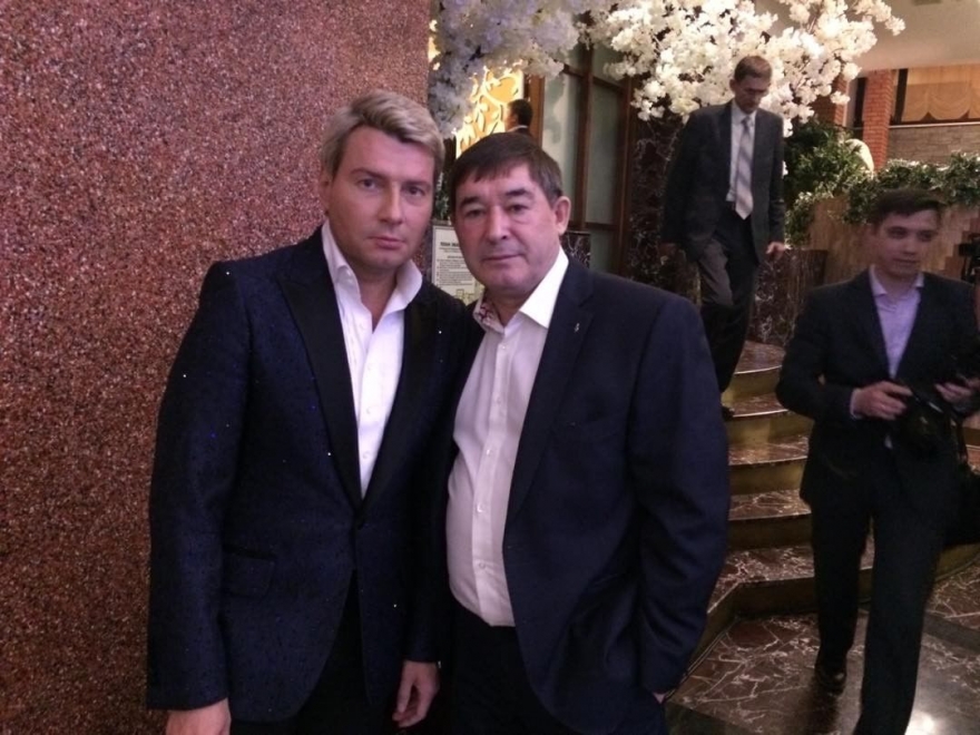 Лазерная коррекция зрения цена Харьков, Киев, Донецк - цены Кисти для макияжа SHIK - купить профессиональные кисточки