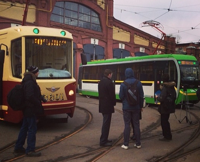 По Петербургу пустили ретро-трамваи