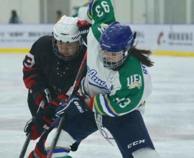 Уфимские хоккеистки обыграли соперниц из Китая