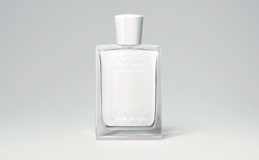 juliette has a gun история бренда. normal. juliette has a gun история бренда фото. juliette has a gun история бренда-normal. картинка juliette has a gun история бренда. картинка normal. Модный нишевый бренд Juliette Has A Gun был основан внуком Робера Риччи и правнуком Нины Риччи. Молодого человека зовут Романо Риччи, и буквально с младенчества он был окружен атмосферой моды, парфюмерии и красоты. Детство Романо проходило на фабрике деда. juliette has a gun история бренда. normal. juliette has a gun история бренда фото. juliette has a gun история бренда-normal. картинка juliette has a gun история бренда. картинка normal. Модный нишевый бренд Juliette Has A Gun был основан внуком Робера Риччи и правнуком Нины Риччи. Молодого человека зовут Романо Риччи, и буквально с младенчества он был окружен атмосферой моды, парфюмерии и красоты. Детство Романо проходило на фабрике деда.