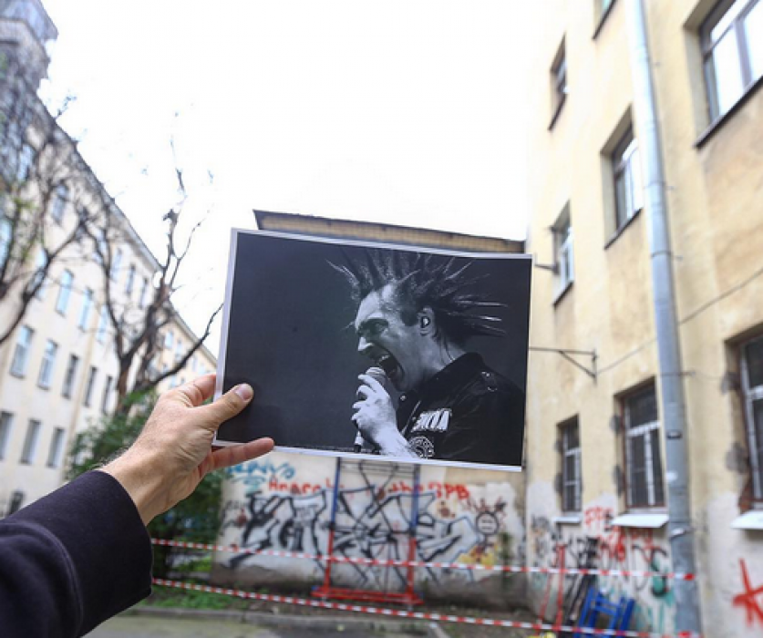 На Лиговском появился граффити-портрет Михаила Горшенева