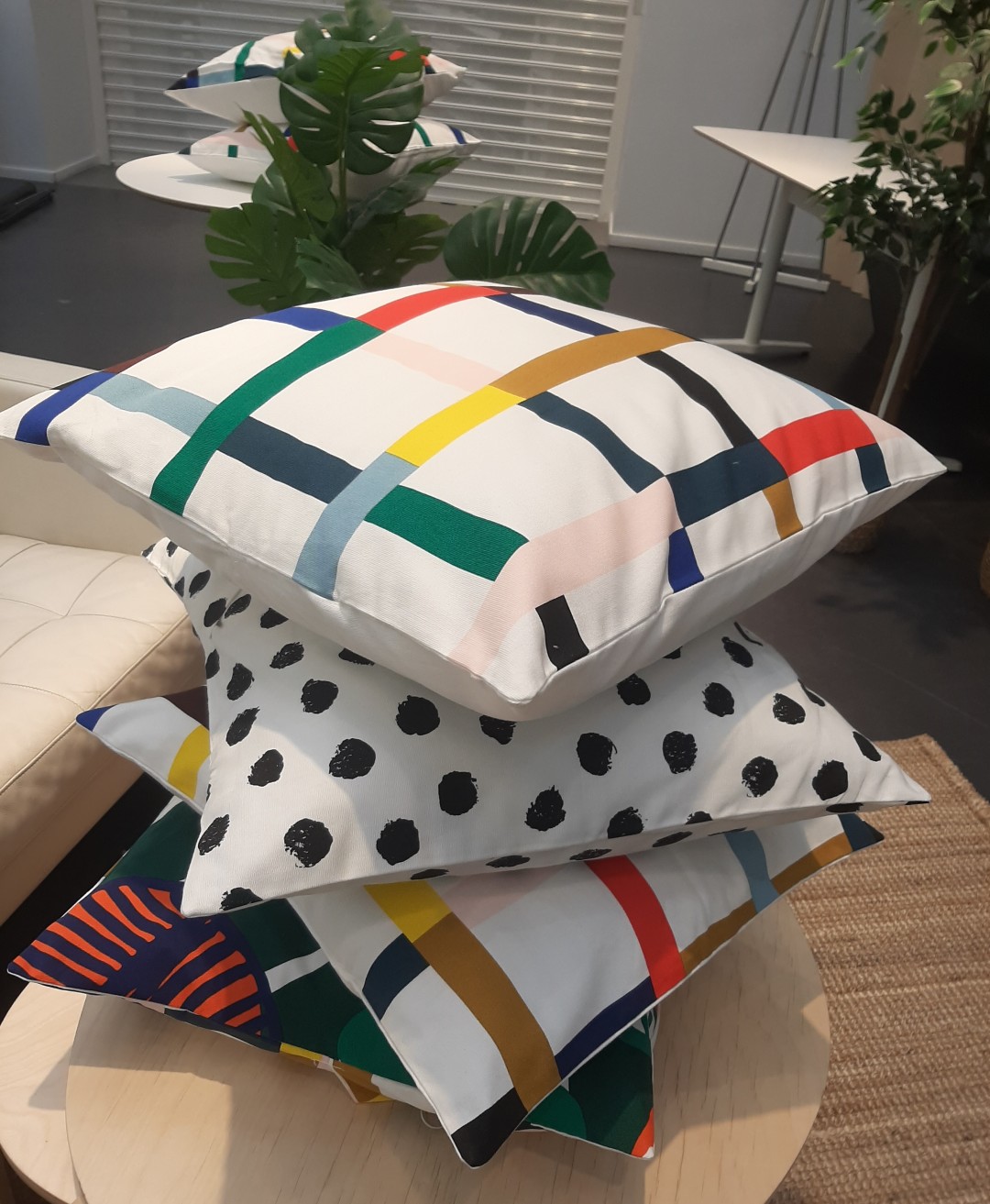 zhiteli derevni v sverdlovskoj oblasti sozdayut kollekciyu tekstilya dlya ikea