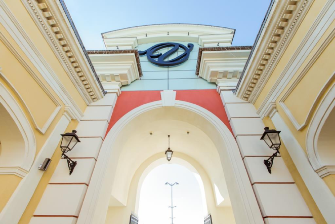 armani outlet village