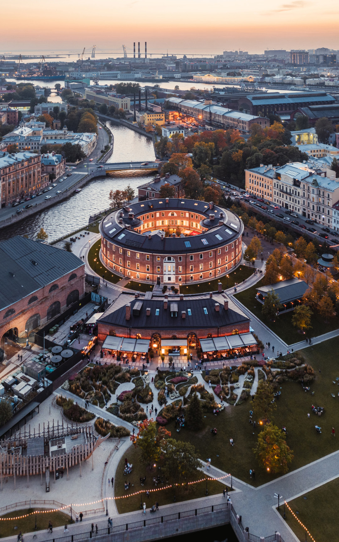 выставочные площади санкт петербурга