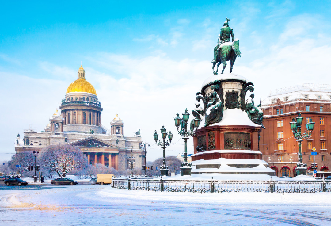 Почему при Петре I в Петербурге был лютый мороз, а сейчас — еврозима? А где снег, ау !? Он правда через 10 лет станет редкостью?