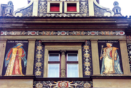 В Праге соседствуют разные стили архитектуры