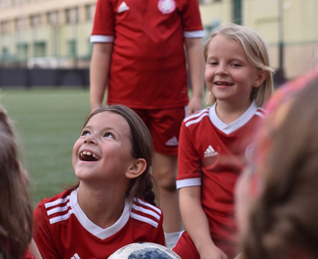 Girl power! В Петербурге открывается первая женская футбольная школа и академия для девочек