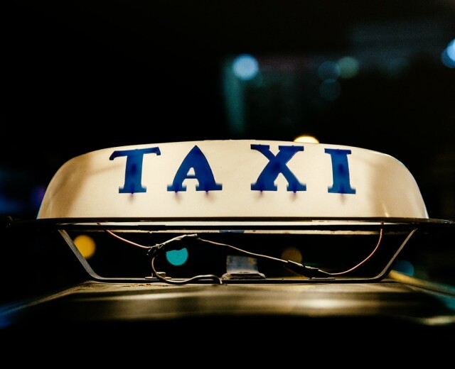 Арзамасские таксисты устроили забастовку. Их не устраивают поездки за 79 рублей