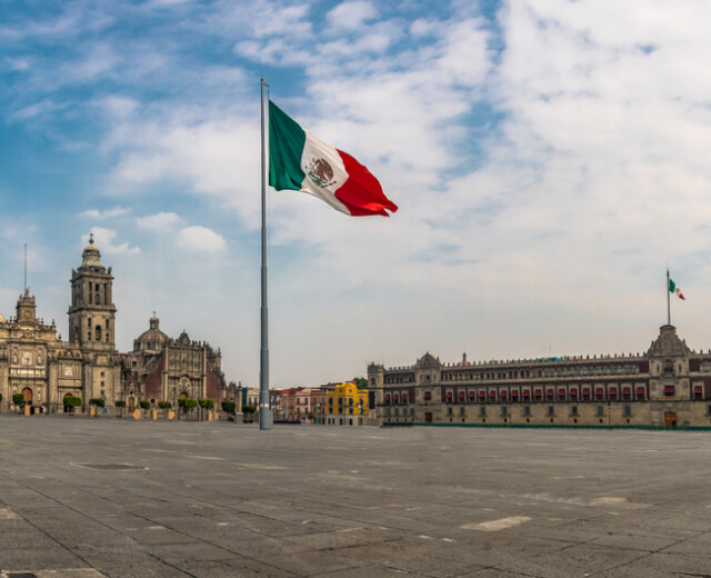 Мексика отменила все ограничения по коронавирусу на въезд для туристов