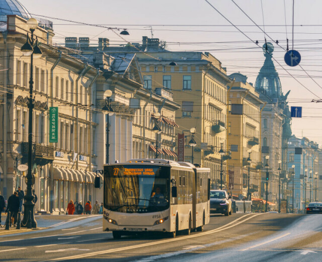 Автобусный парк Петербурга обновится осенью. Какие новые машины поступят в город?